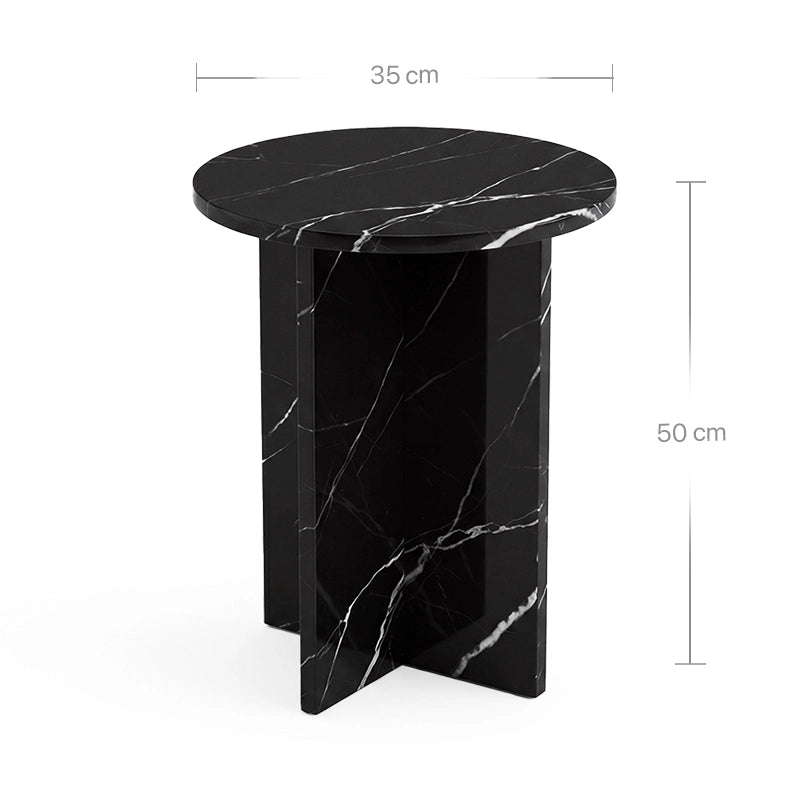Maßbild des Hillu Beistelltischs in Nero Marquina Marmor. Die Grafik zeigt die technischen Produktdaten: eine Höhe von 50 cm sowie einen Durchmesser der Tischplatte von 35 cm für das moderne, architektonische Design.