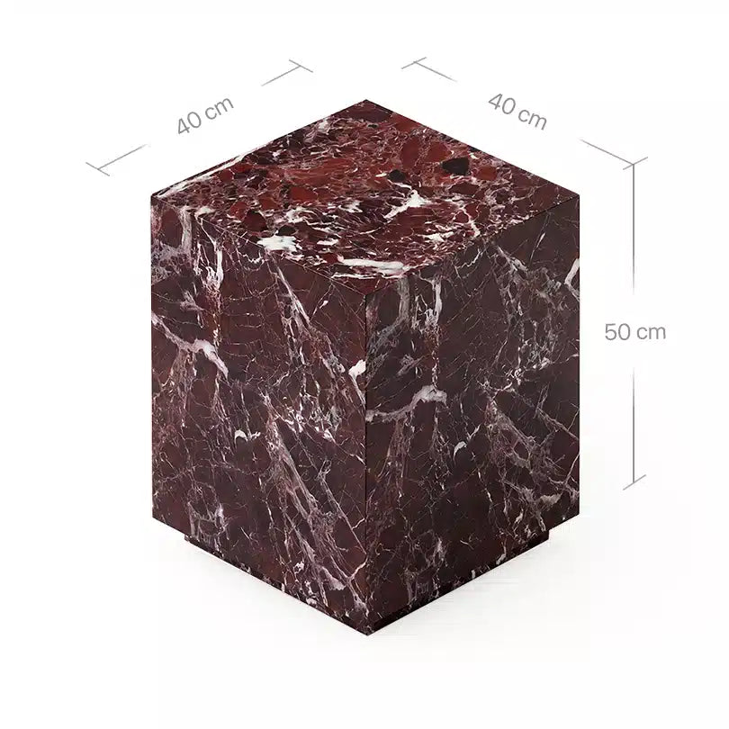 Technisches Bild des Pella Beistelltischs aus Rosso Levanto Marmor mit eingetragenen Maßen. Die Grafik verdeutlicht die Abmessungen von 40x40 cm Stellfläche und eine Gesamthöhe von 50 cm.