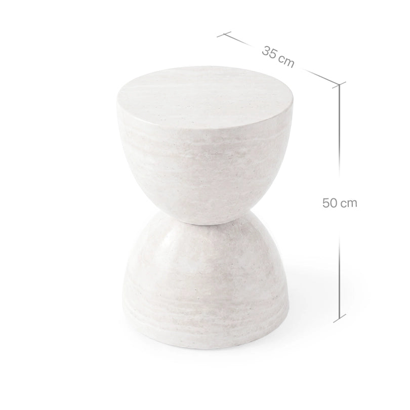 Technisches Bild mit Maßangaben für den Kromi Beistelltisch aus super weißem Travertin. Die Grafik zeigt Produktdimensionen von 35 cm Durchmesser und eine Gesamthöhe von 50 cm für das skulpturale Double-Cone-Design.