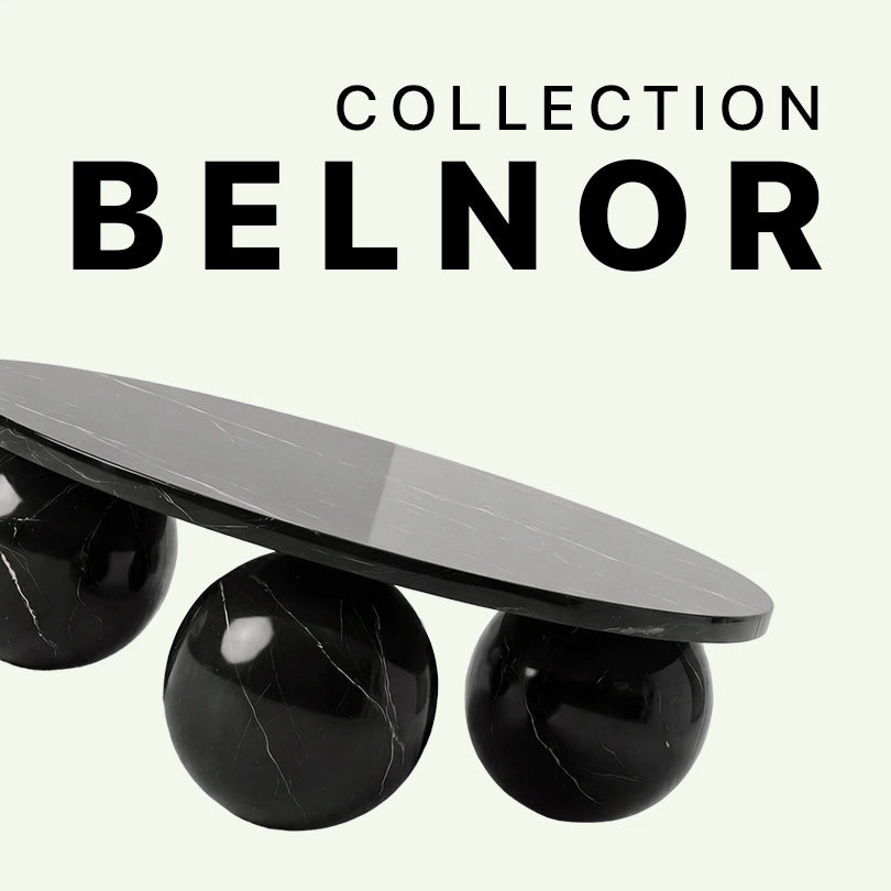 Werbegrafik für den Belnor Couchtisch von Menelame. Zu sehen ist eine perspektivische Detailansicht der runden Tischplatte aus schwarzem Nero Marquina Marmor, die auf drei massiven Marmorkugeln ruht, unter dem Kollektions-Schriftzug.