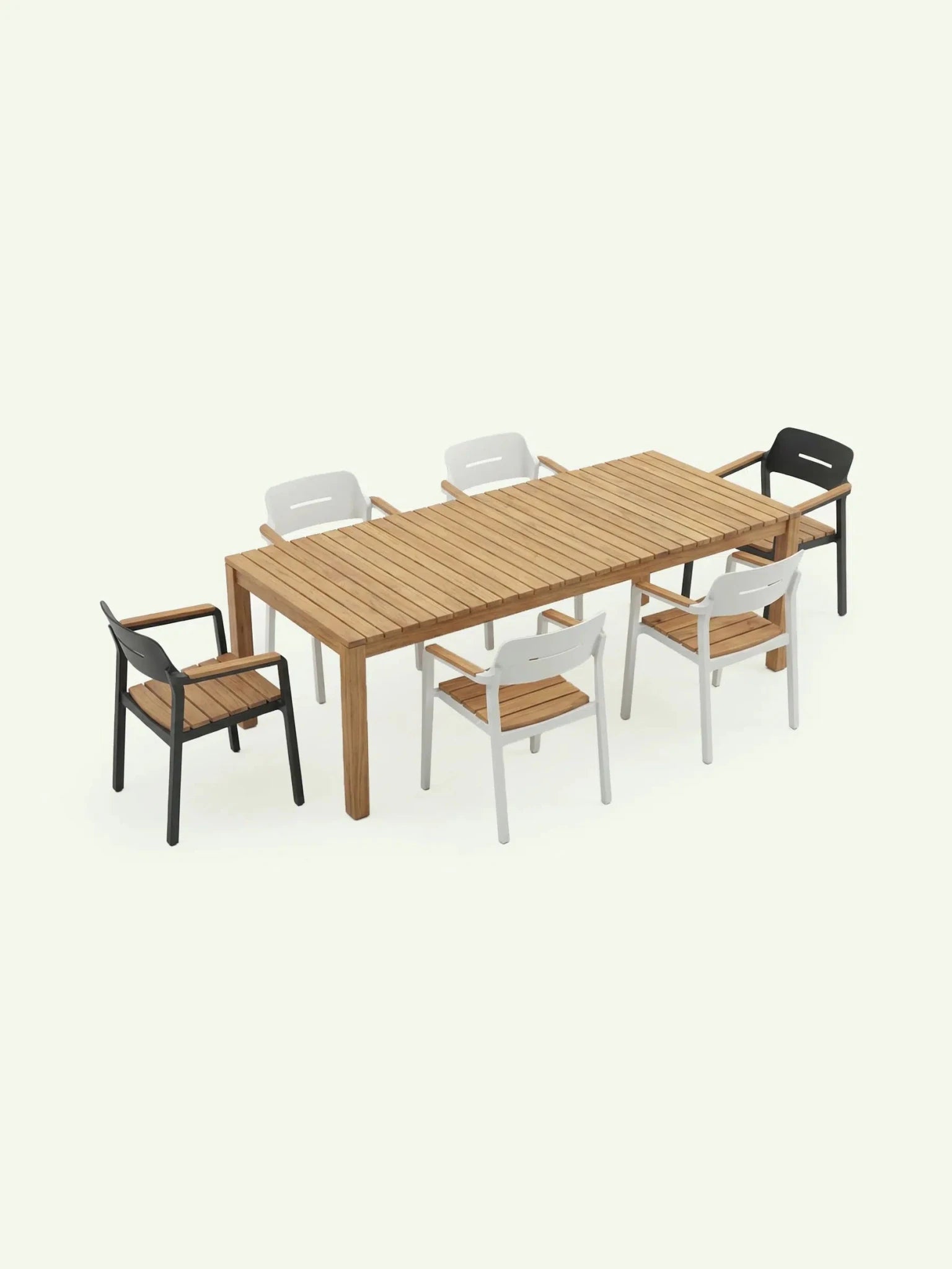 Perspektivische Ansicht des Menelamé Sets Sodra, moderner Materialmix aus Aluminium und Teakholz für den Außenbereich.